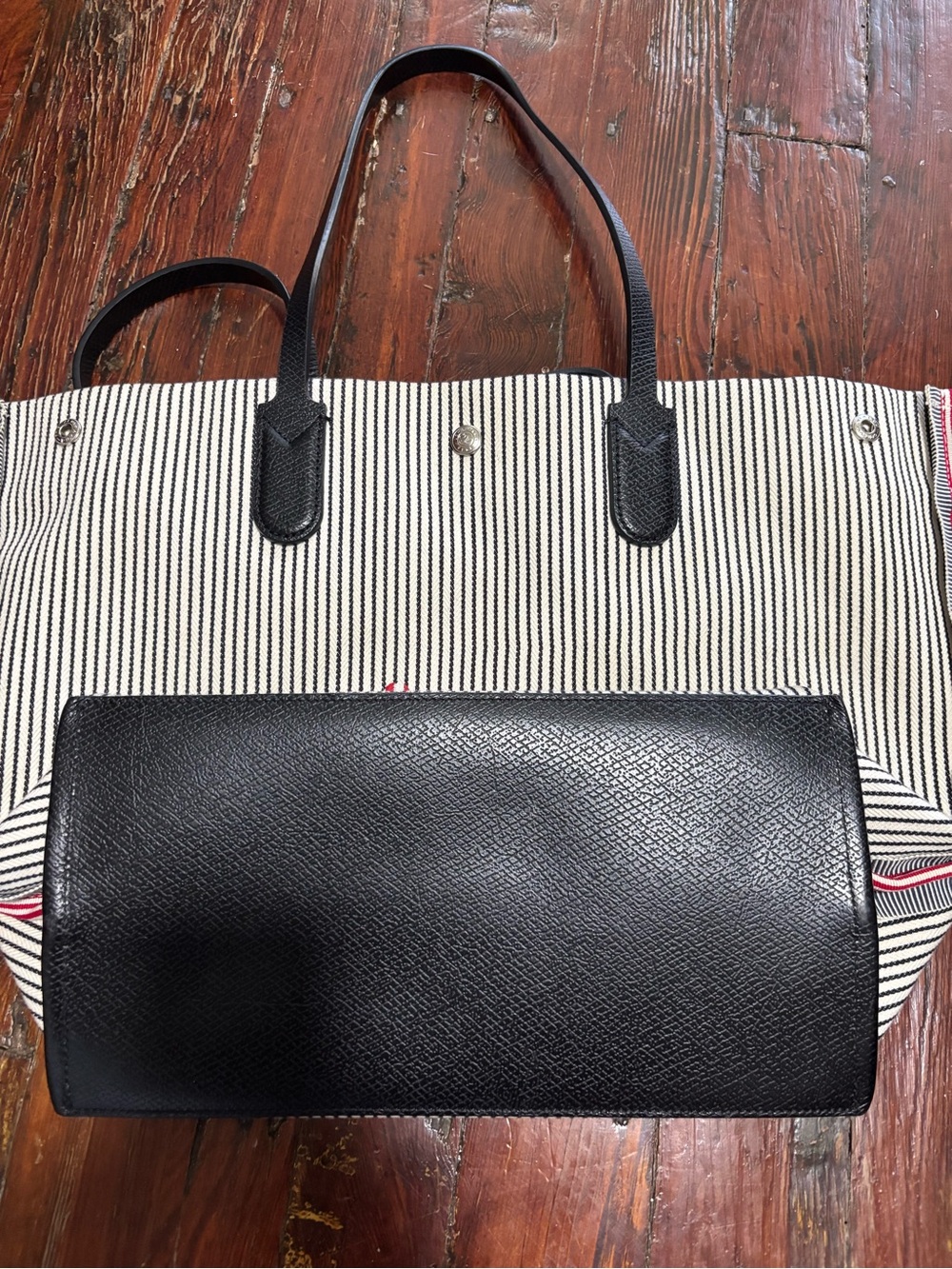Longchamp Essential Raye Large Striped Logo Tote - Picture 9 of 9